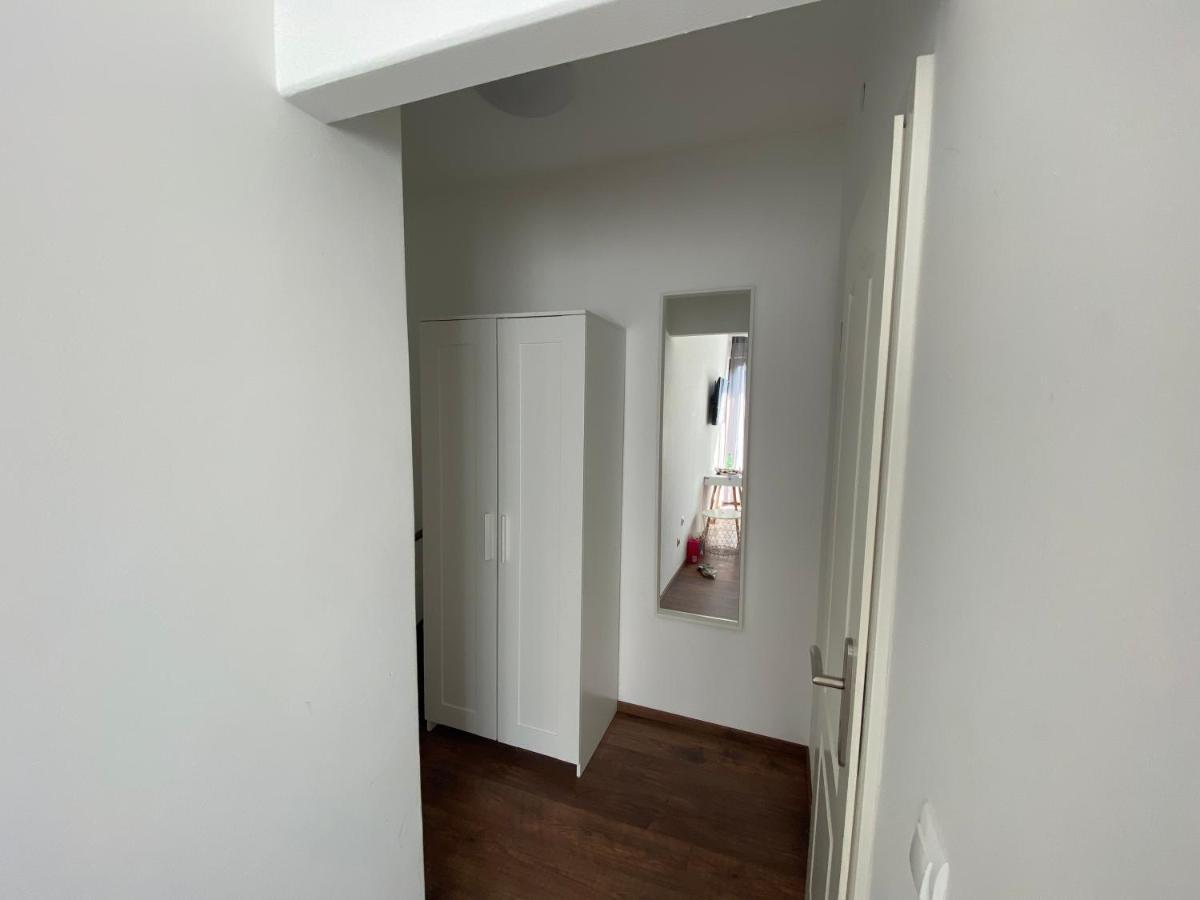 Zentral Gelegene Schoene Wohnung In Bremen Mitte, Direkte Naehe Zum Klinikum, Balkon Exterior photo